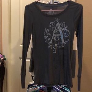 Long sleeved dark grey top from Aerie